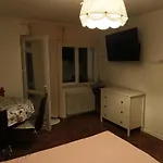 Holiday Rooms & Apartments In The Rosy Garden